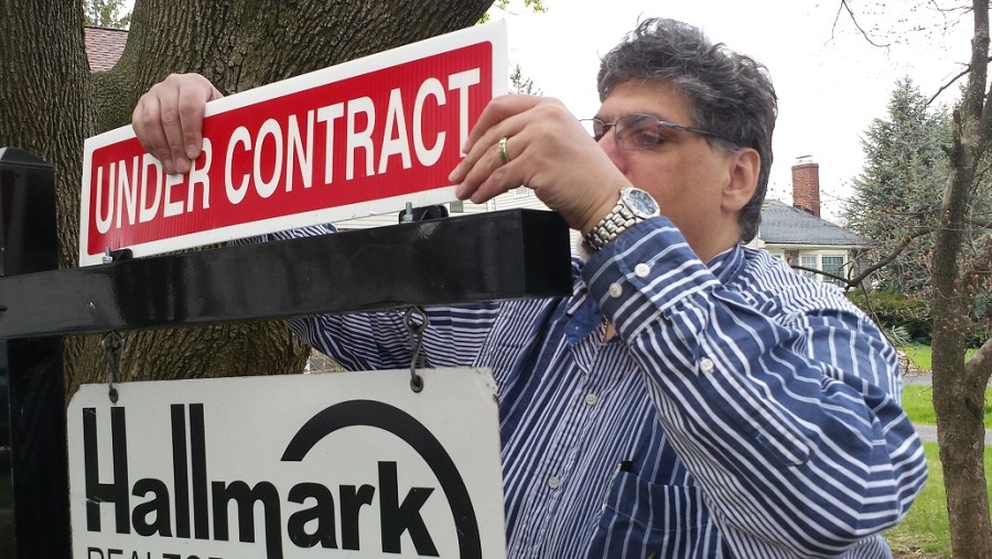 Buying and Selling a Home in Cranford October 2017 Team Zuhl